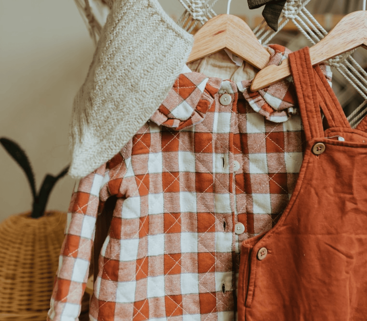 DRESSING YOUR BABY IN WARM EARTHY TONES FOR A PERFECT AUTUMN LOOK THIS SEASON